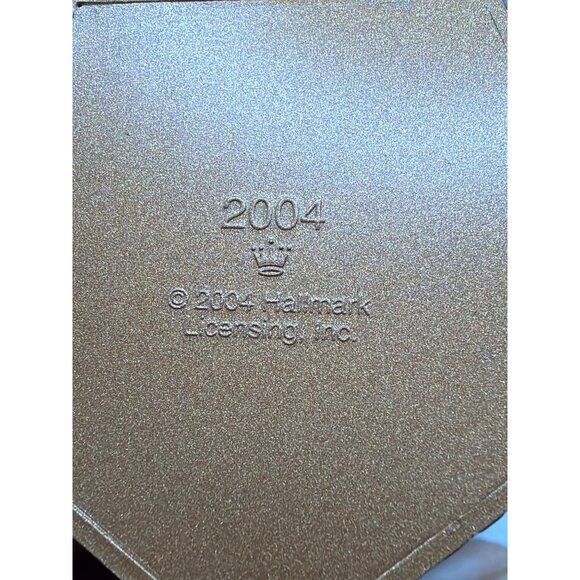 Hallmark Keepsake Ornament "Those Who Serve" 2004 Handcrafted - Picture 8 of 10